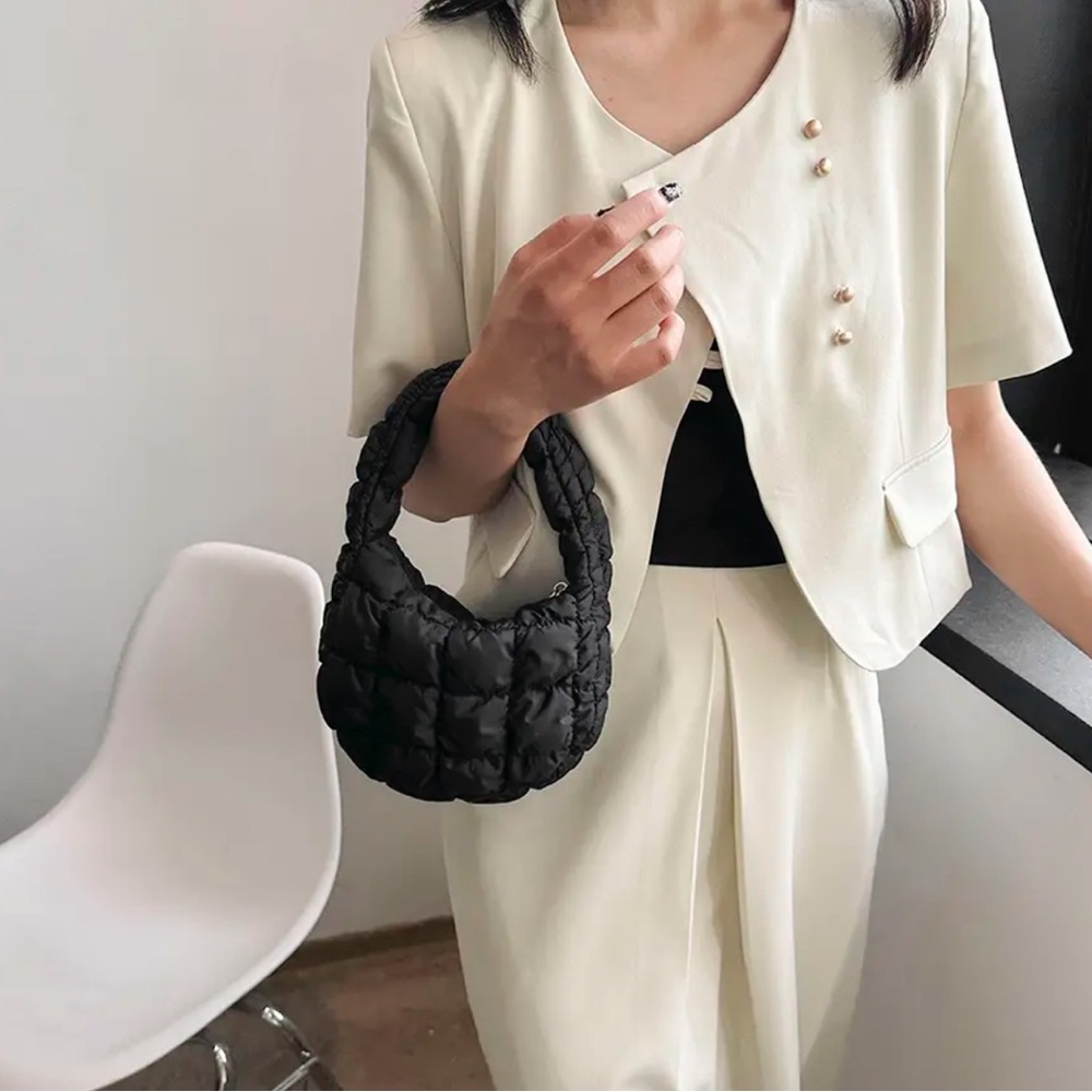 NWOT No Brand Mini Puffy Quilted Tote Bag in Black